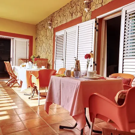 La Colina Hotel